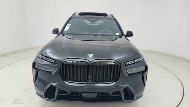 Used 2024 BMW X7 xDrive40i w/ M Sport Package image 2