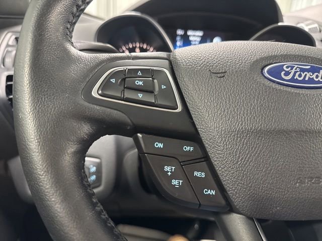 Used 2019 Ford Escape SEL image 19