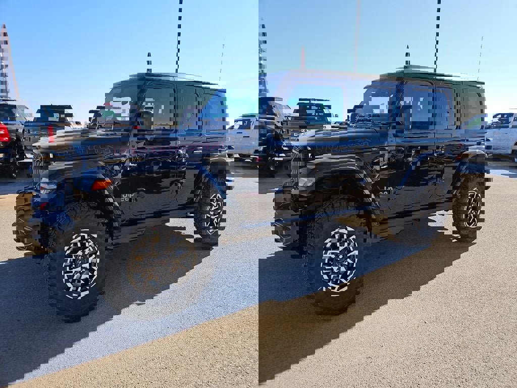 New 2026 Jeep Wrangler Unlimited Rubicon image 2