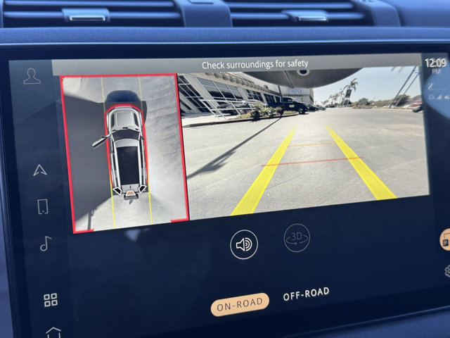 Used 2023 Land Rover Defender 130 X-Dynamic SE image 22