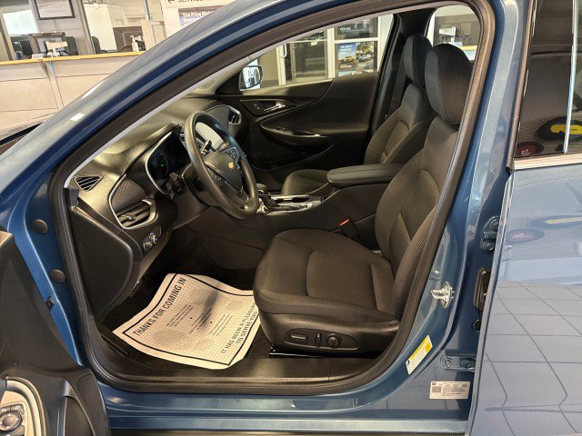 Used 2025 Chevrolet Malibu LT image 15
