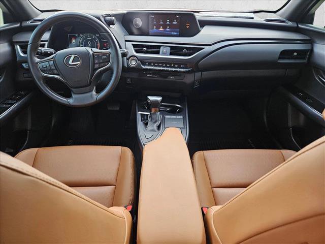 Used 2022 Lexus UX 200 image 17