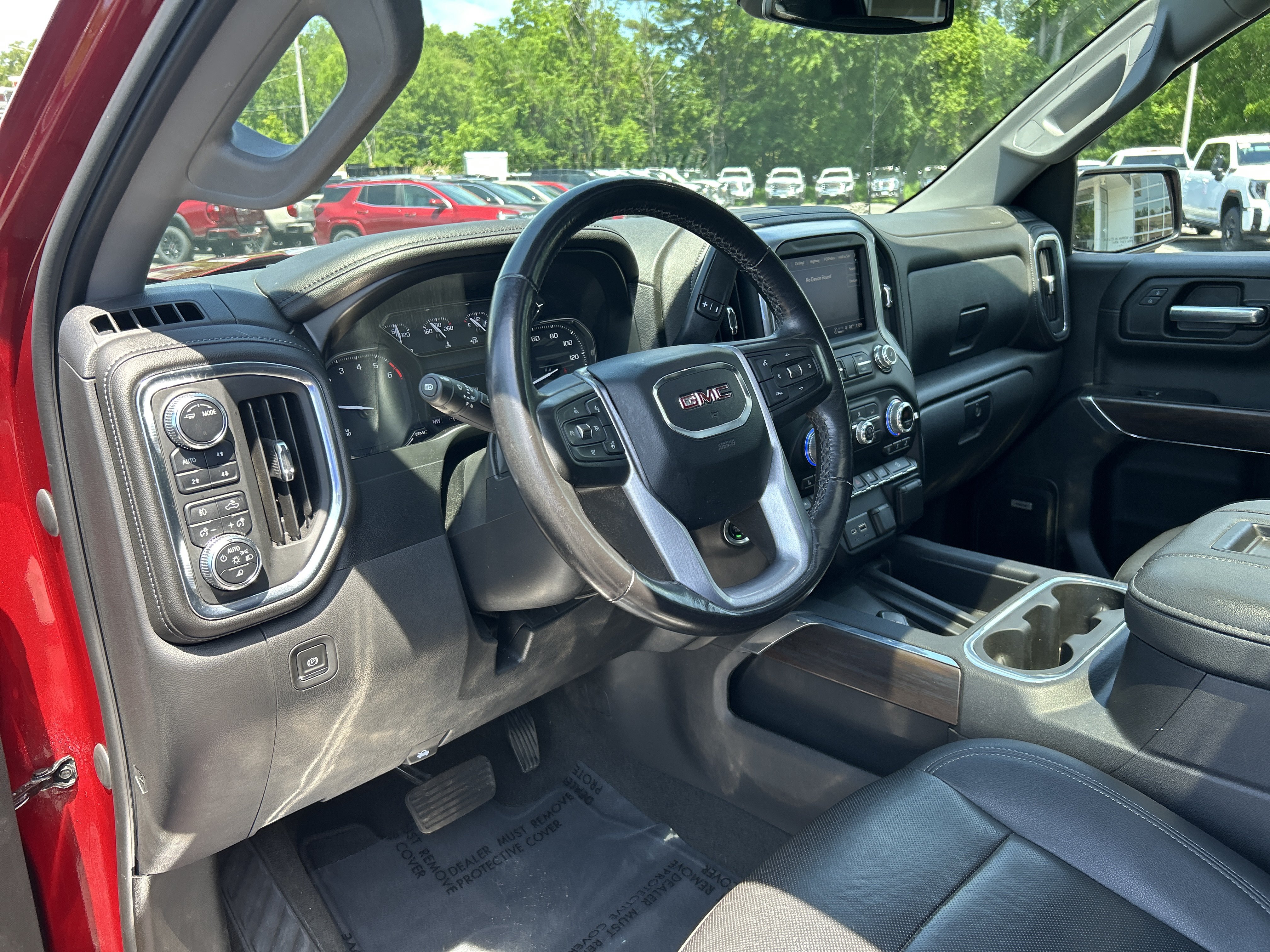 Used 2021 GMC Sierra 1500 SLT w/ SLT Premium Plus Package AWD/4WD image 18