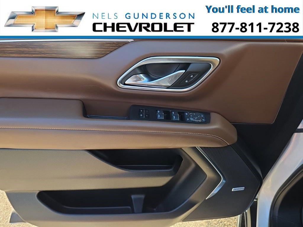 Certified 2024 Chevrolet Suburban High Country w/ Advanced Technology Package image 15