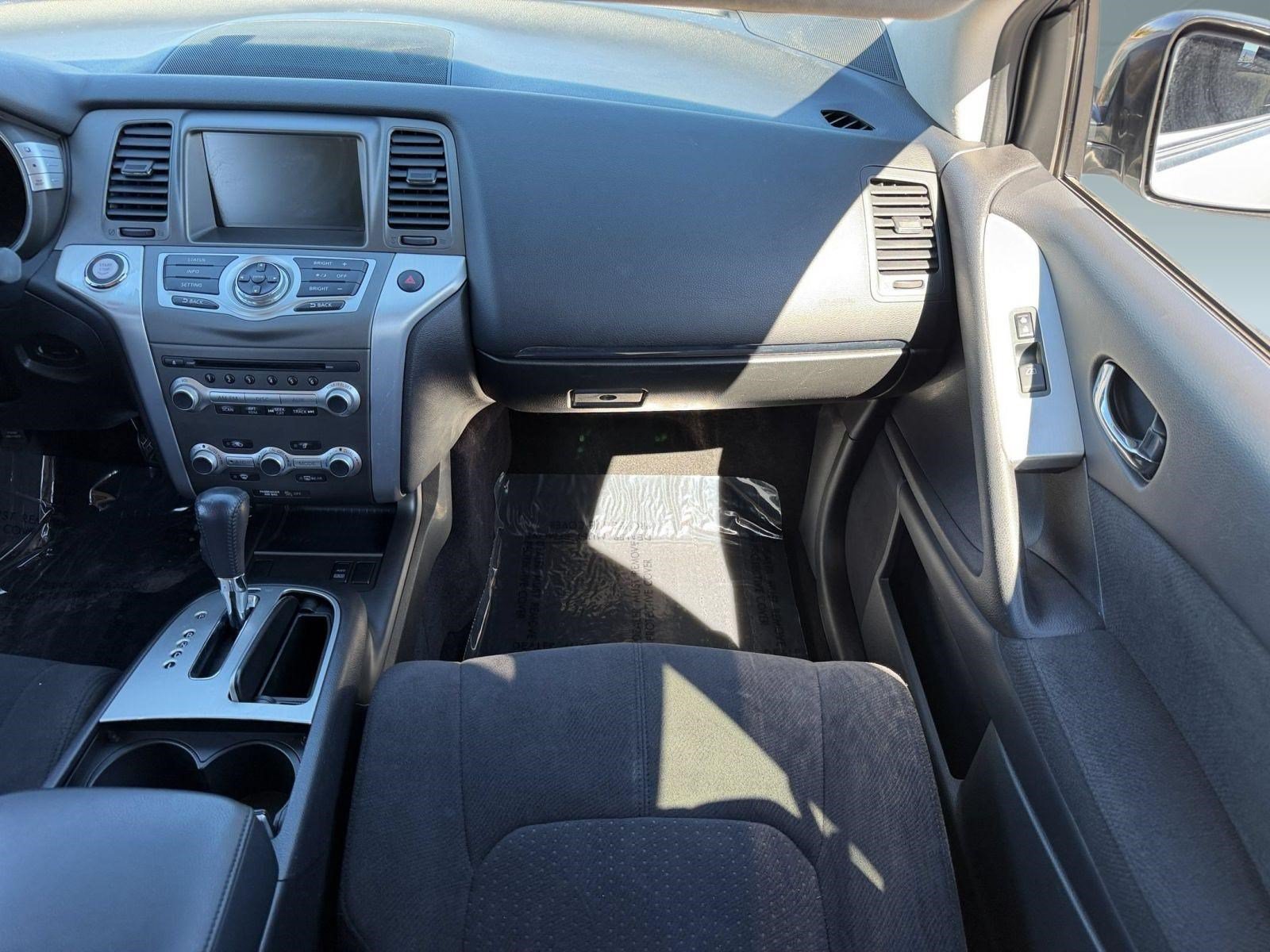 Used 2013 Nissan Murano SV AWD/4WD image 28