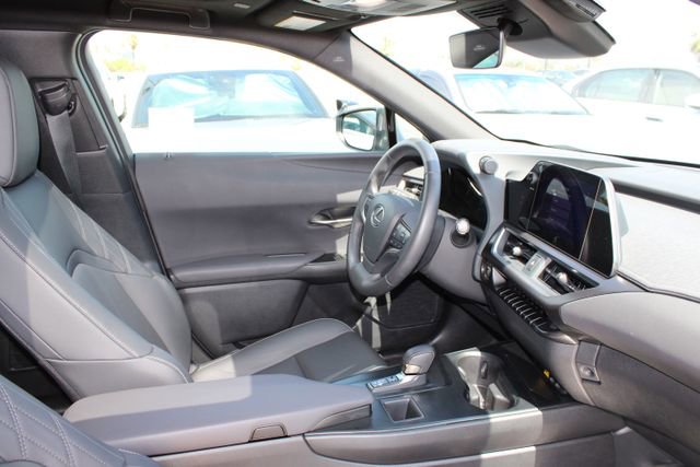 Certified 2025 Lexus UX 300h FWD image 5