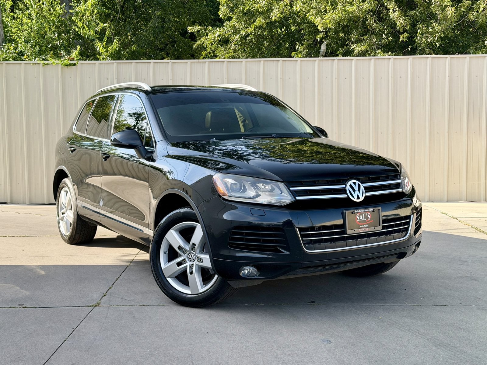 Used 2014 Volkswagen Touareg VR6