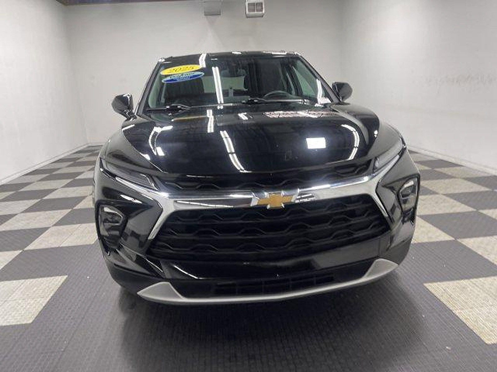 Used 2025 Chevrolet Equinox LT w/ Convenience Package II FWD image 6