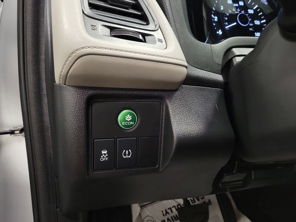 Used 2017 Honda HR-V EX image 19