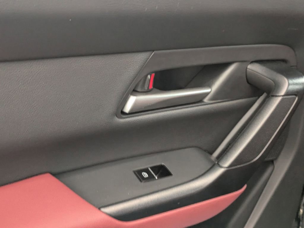 Used 2025 MAZDA CX-50 AWD 2.5 Hybrid w/ Premium Pkg image 26