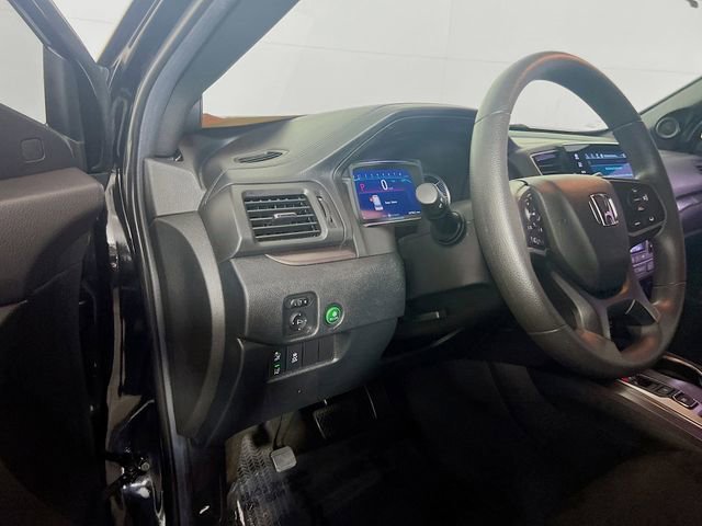 Used 2022 Honda Pilot Sport image 11