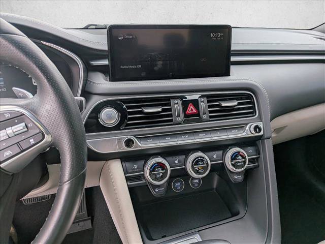 Used 2022 Genesis G70 3.3T image 14