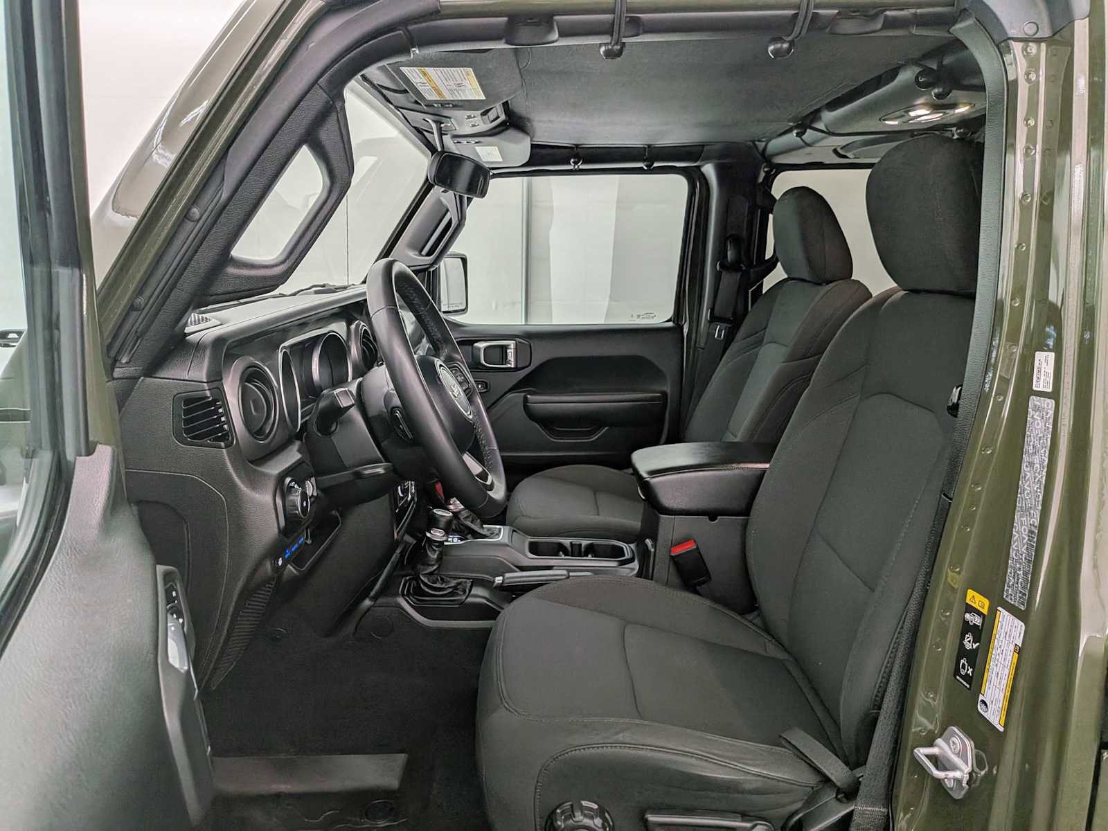 Used 2023 Jeep Wrangler Unlimited image 18