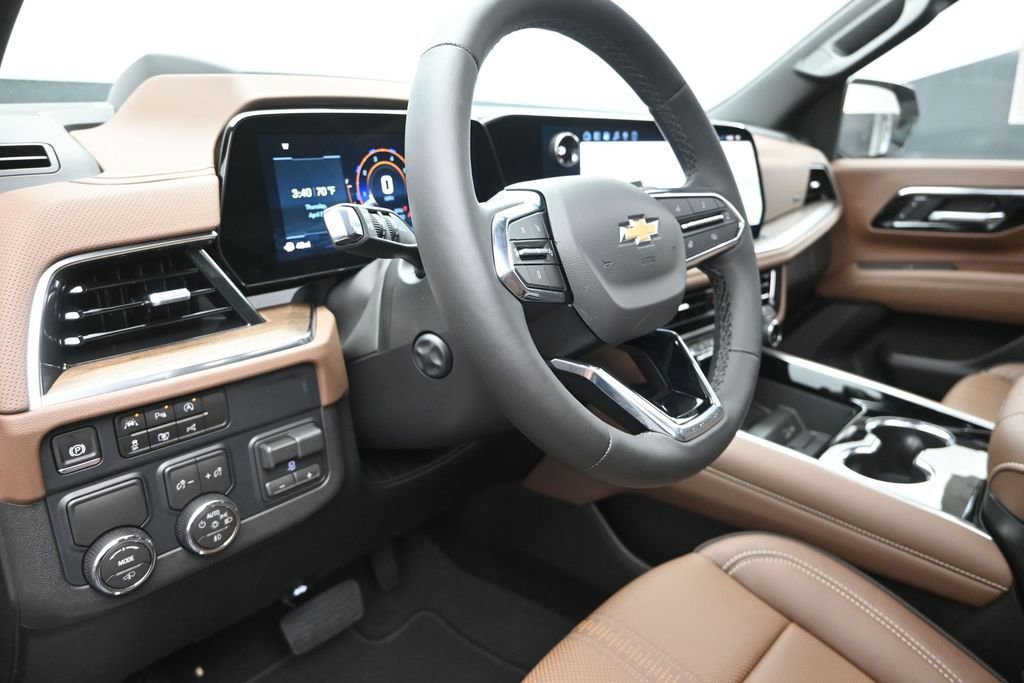 New 2026 Chevrolet Suburban High Country RWD image 32