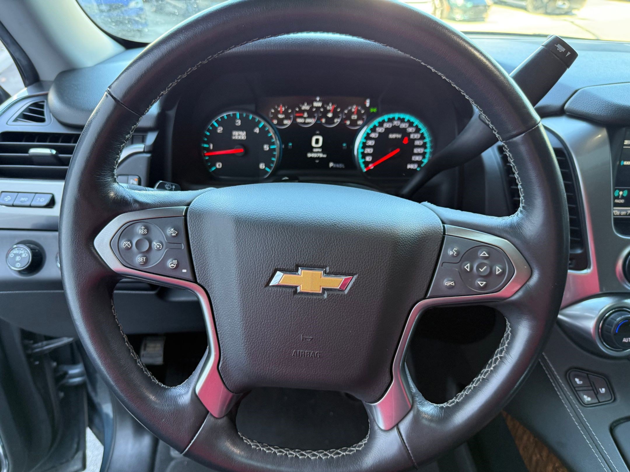 Used 2020 Chevrolet Tahoe Premier w/ 6.2L Performance Package image 16