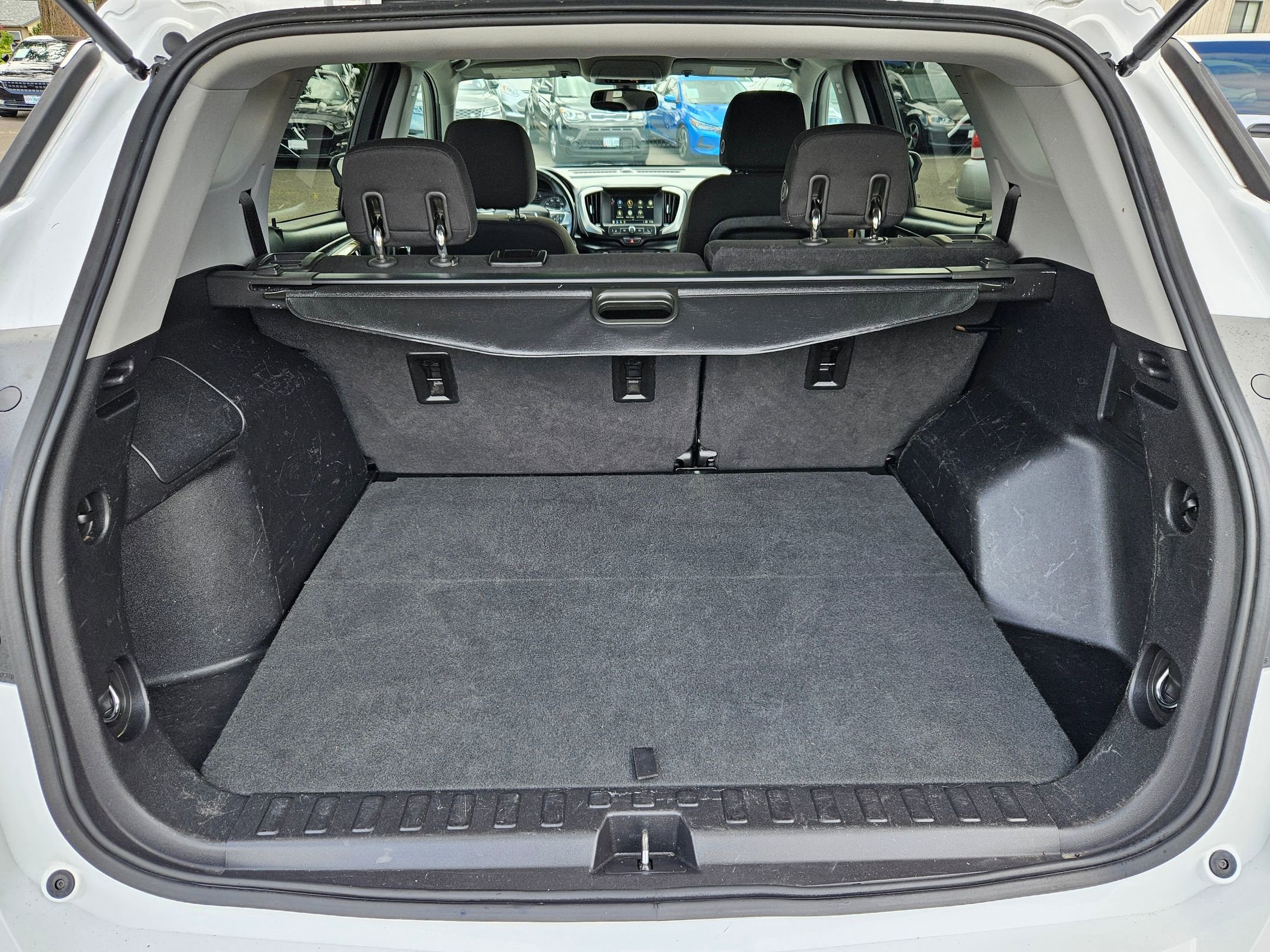 Used 2018 GMC Terrain SLE image 25