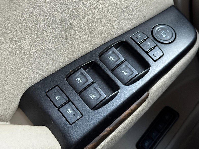 Used 2018 GMC Yukon Denali w/ Denali Ultimate Package image 24