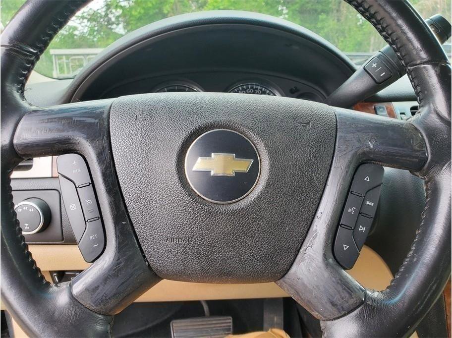 Used 2007 Chevrolet Silverado 2500 LTZ w/ Safety Package AWD/4WD image 37