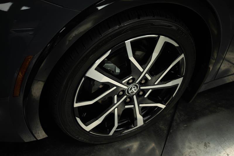 Used 2026 Toyota Prius Plug-In Hybrid image 4