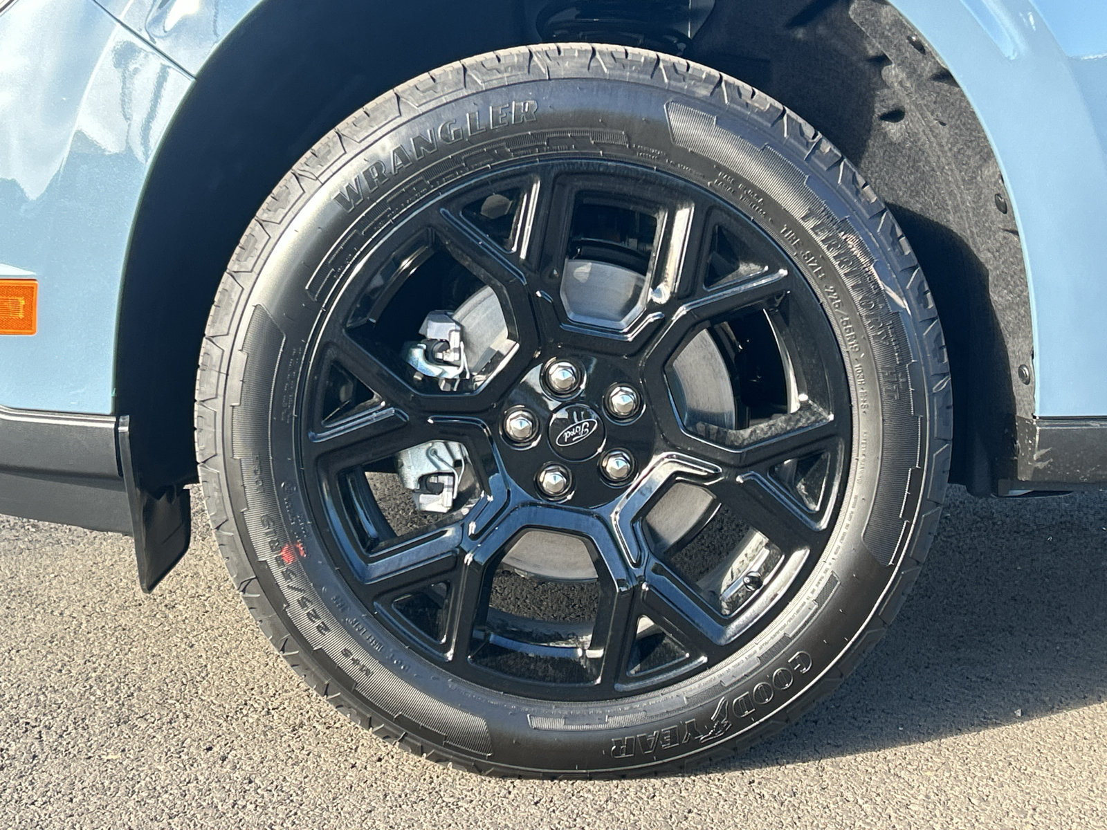 New 2026 Ford Maverick Lariat w/ Black Appearance Package AWD/4WD image 13