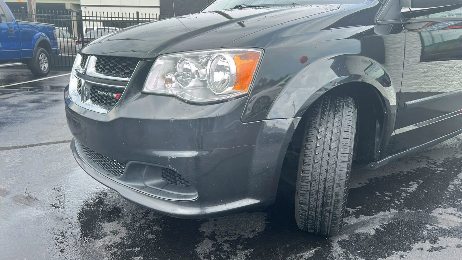 Used 2014 Dodge Grand Caravan American Value Package FWD image 25