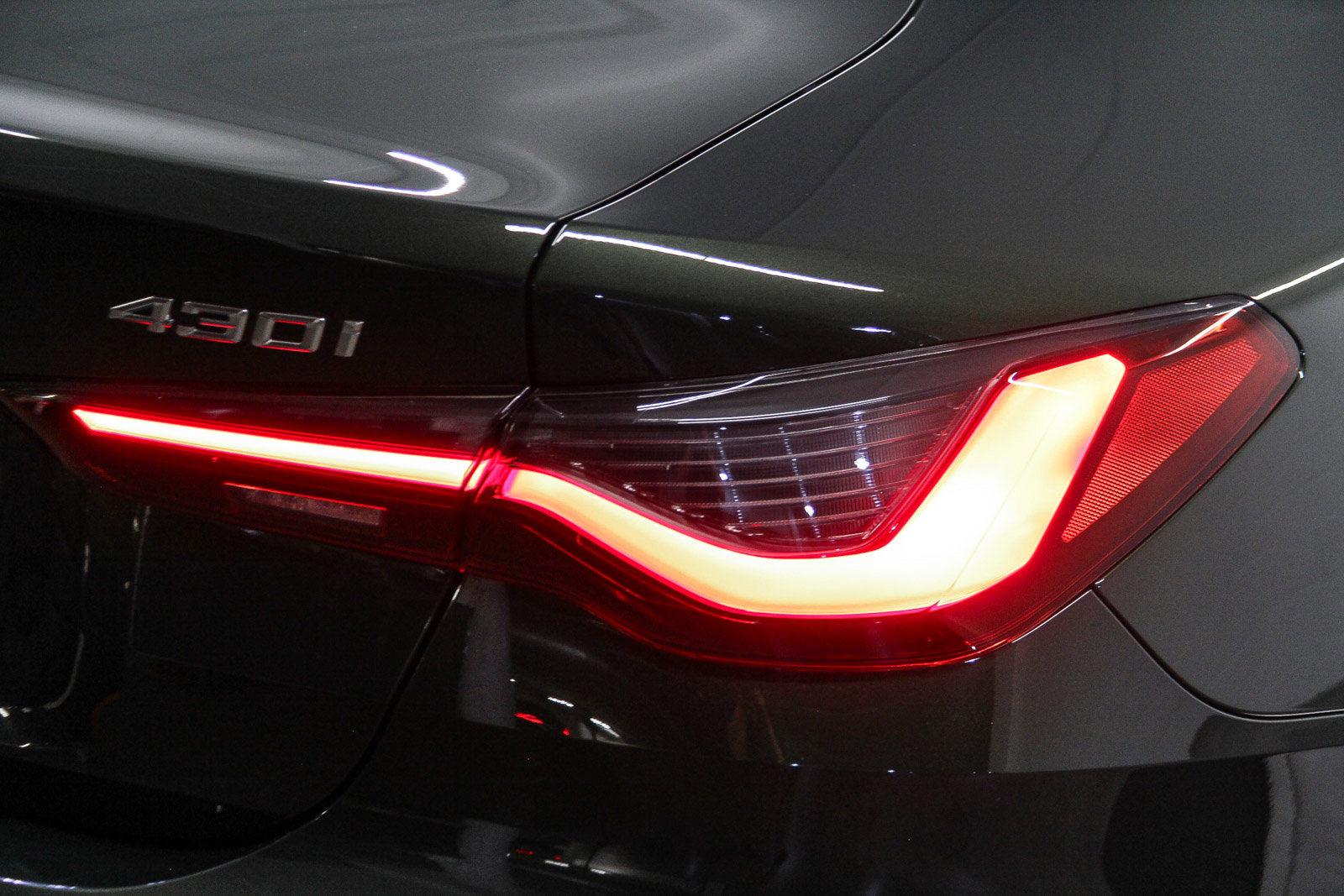 Used 2021 BMW 430i Coupe w/ Convenience Package RWD image 7