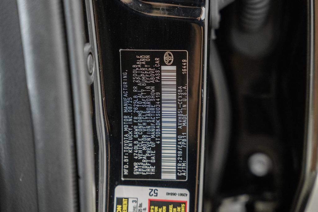 Used 2025 Toyota Camry SE AWD/4WD image 39