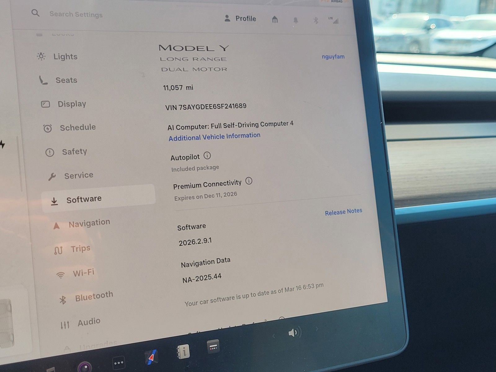 Used 2025 Tesla Model Y Long Range image 26