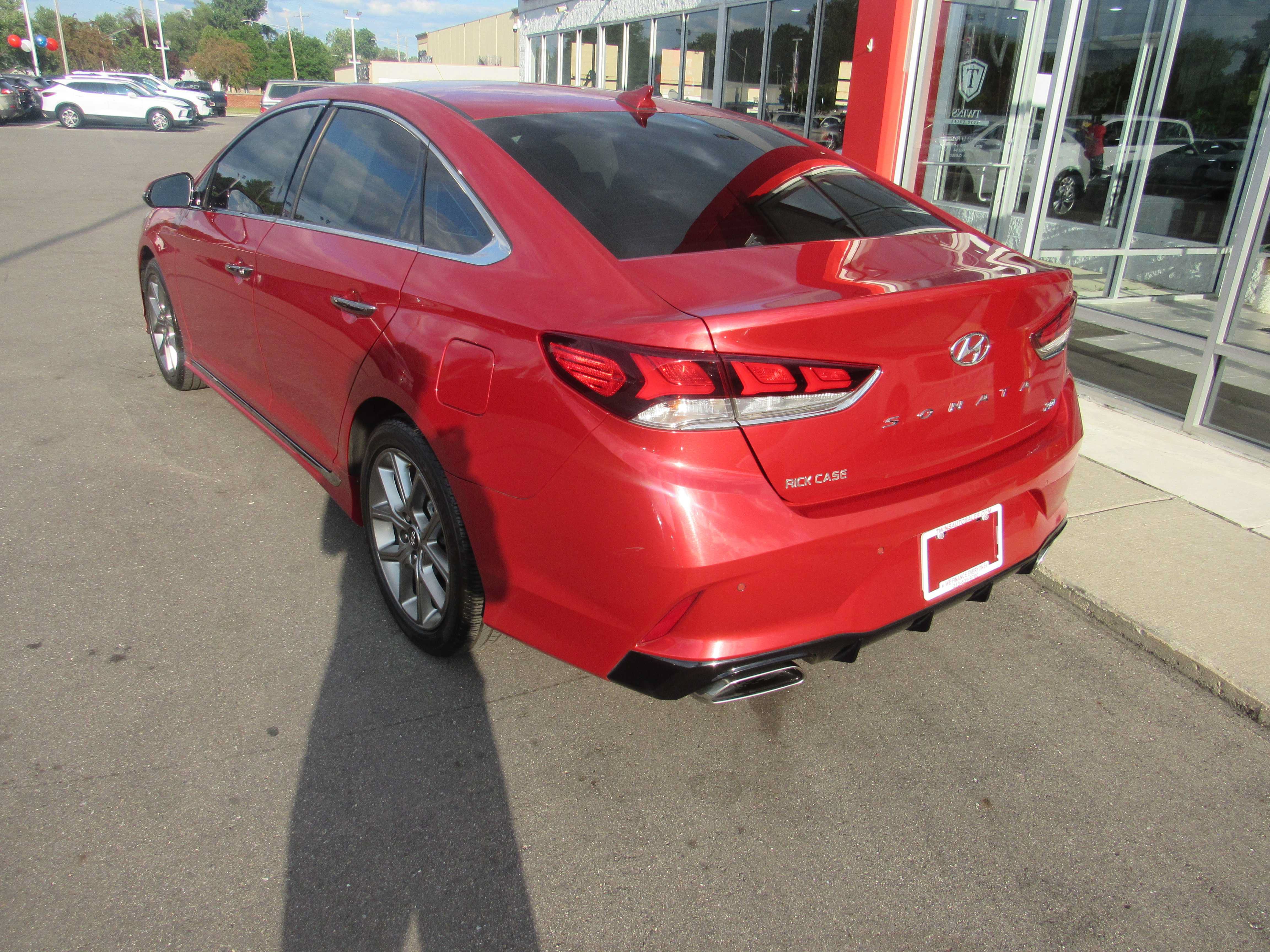 Used 2018 Hyundai Sonata Limited FWD image 9
