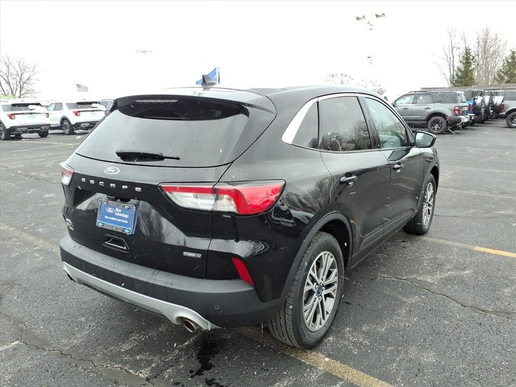 Certified 2022 Ford Escape SEL image 7
