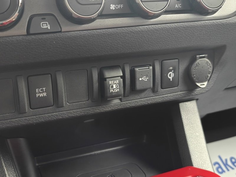 Used 2021 Toyota Tacoma TRD Off-Road image 27