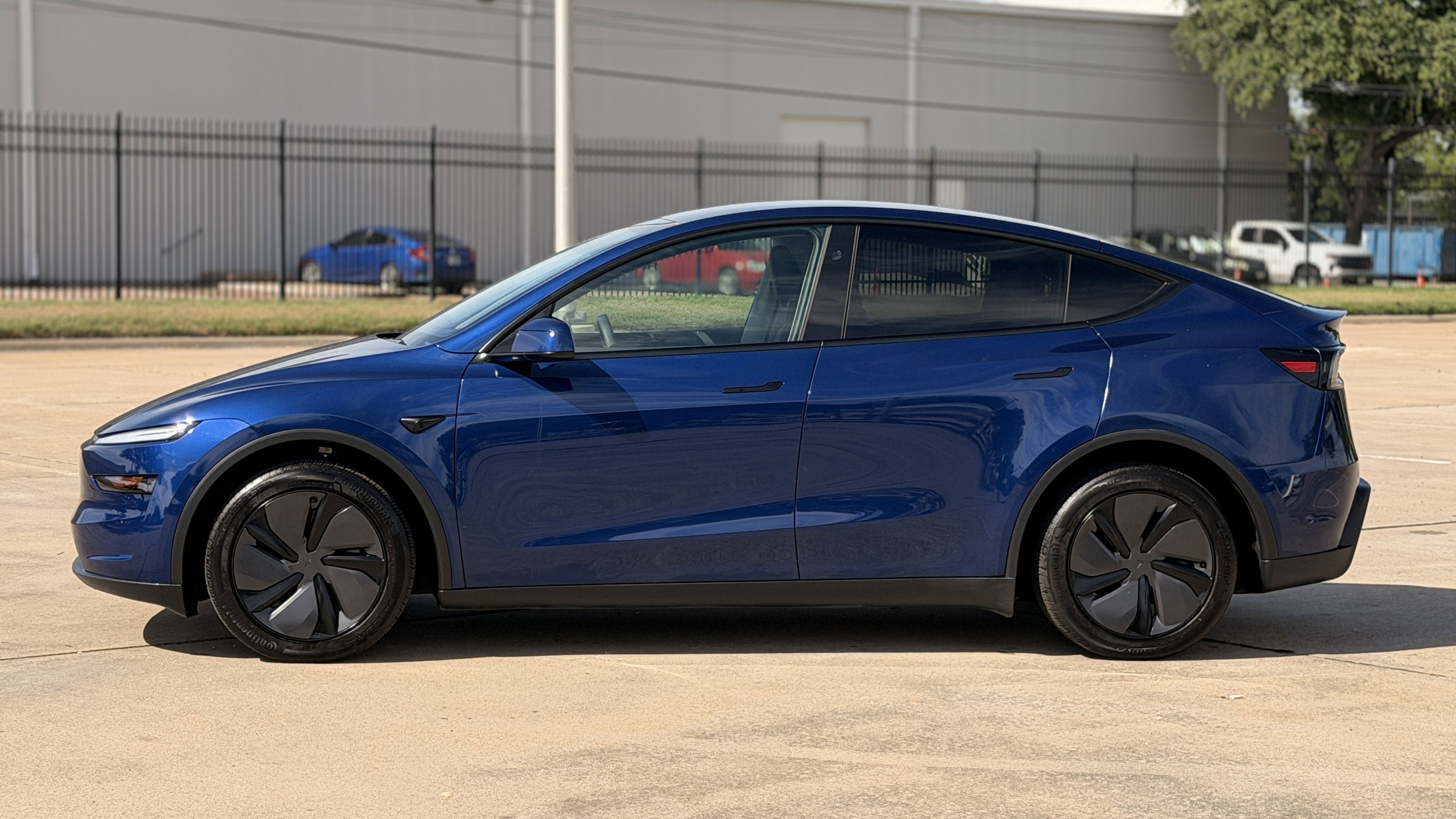Used 2026 Tesla Model Y Long Range AWD/4WD image 4