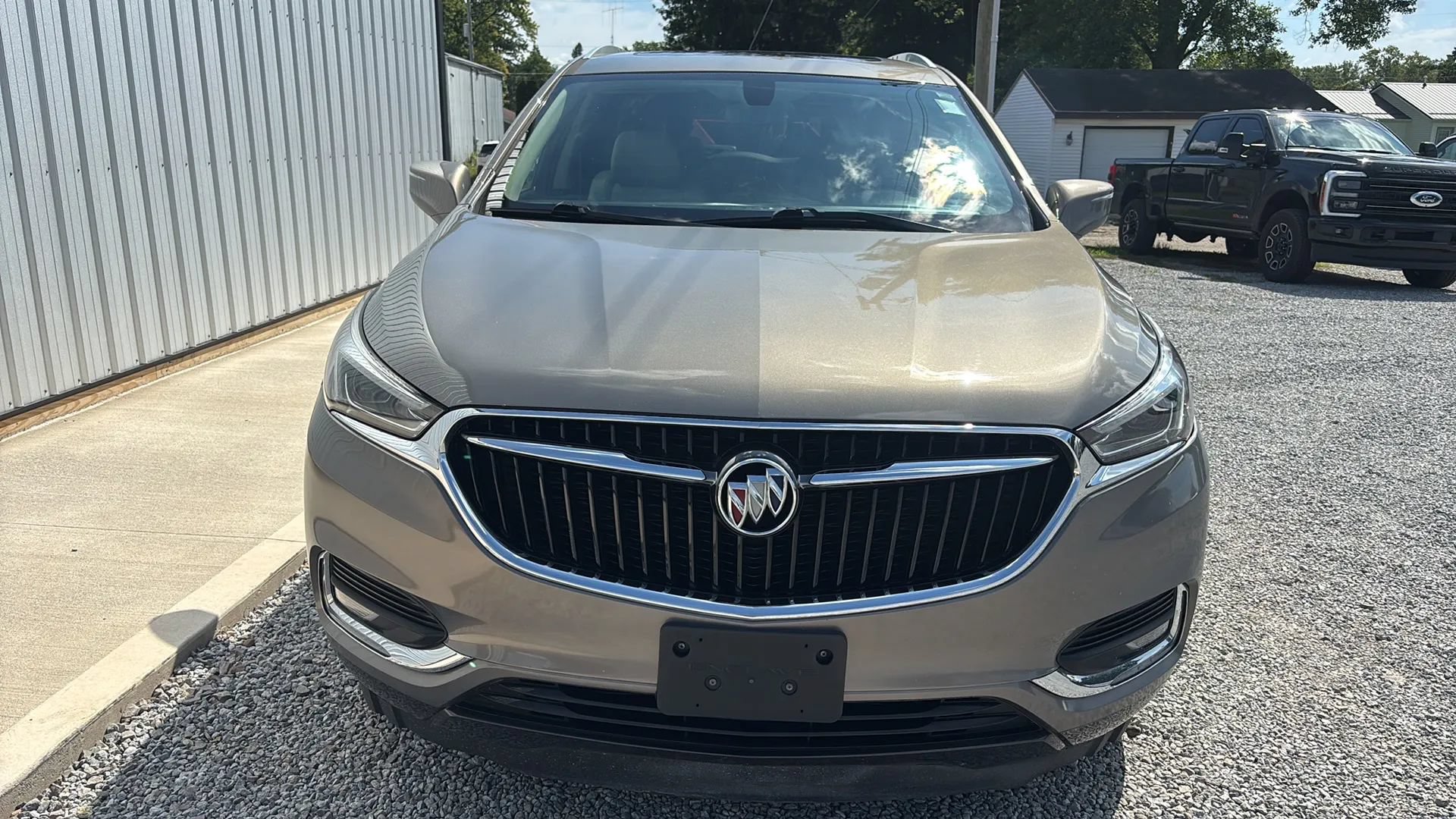 Used 2018 Buick Enclave Essence AWD/4WD image 12