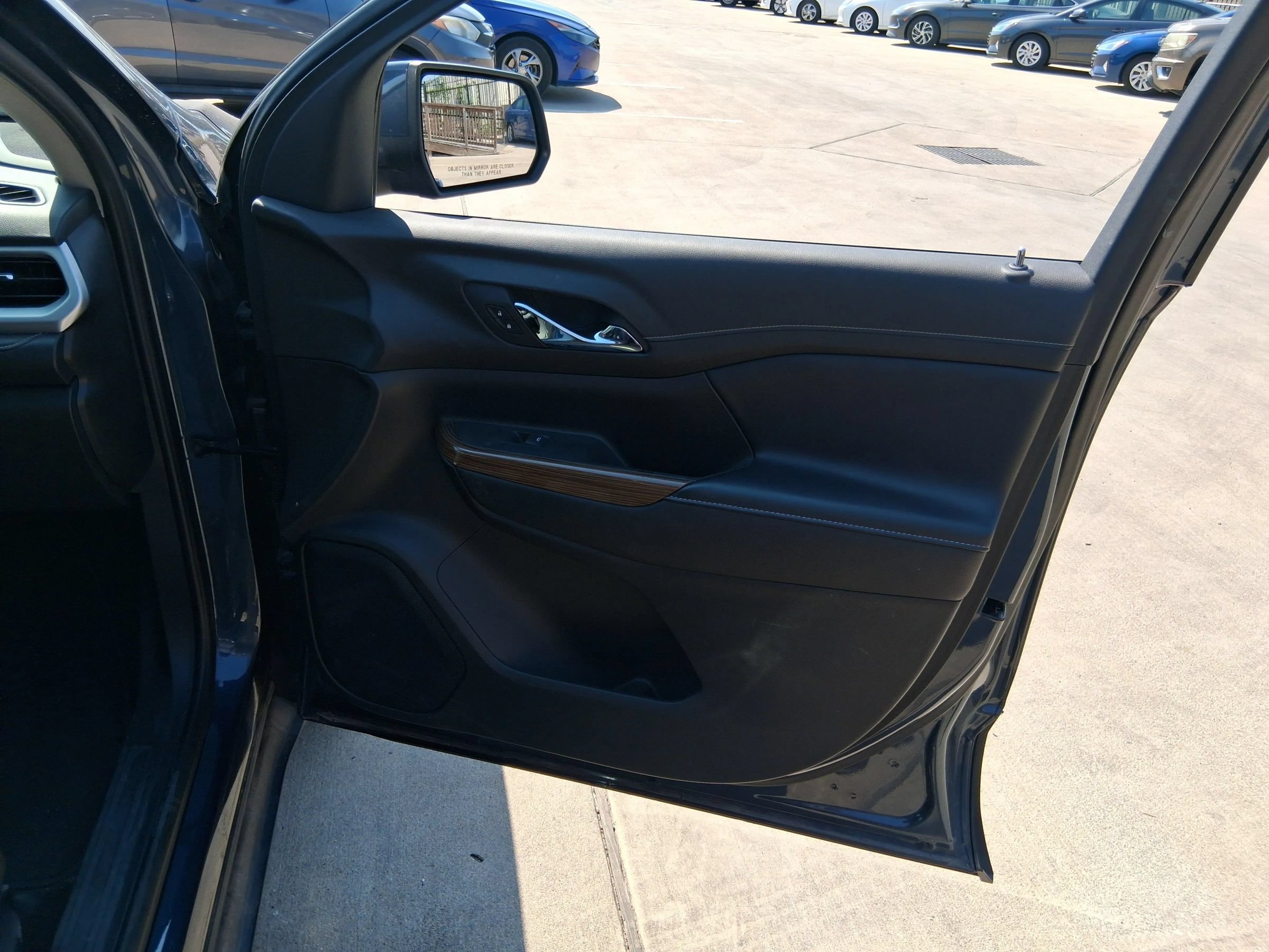 Used 2019 GMC Acadia SLE AWD/4WD image 36
