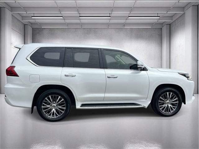 Used 2019 Lexus LX 570 4WD w/ Luxury Package image 2