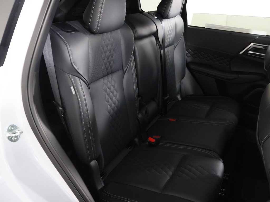 New 2025 Mitsubishi Outlander SEL Black Edition image 35
