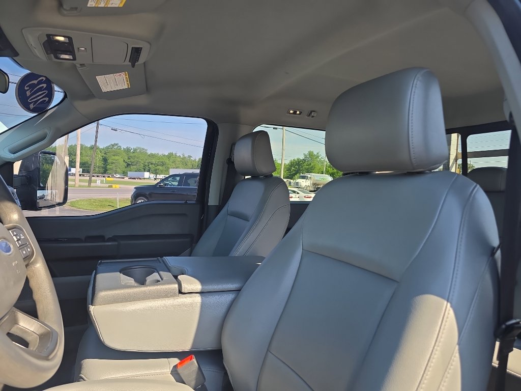 Used 2023 Ford F550 4x4 Crew Cab Super Duty image 25