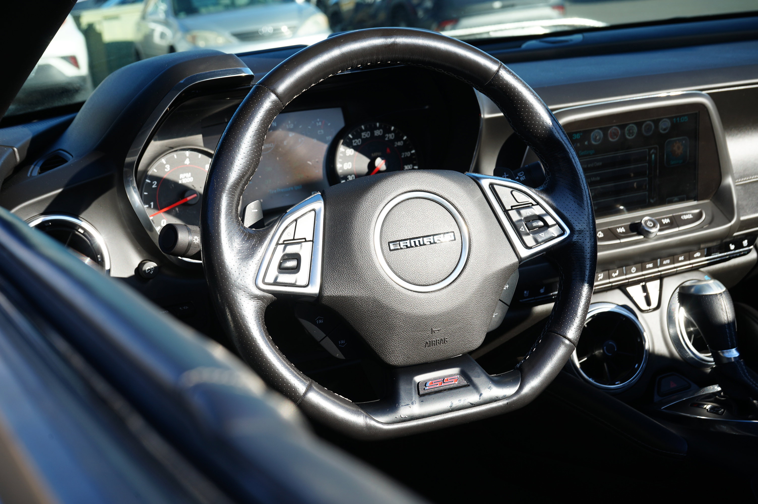 Used 2018 Chevrolet Camaro SS image 21