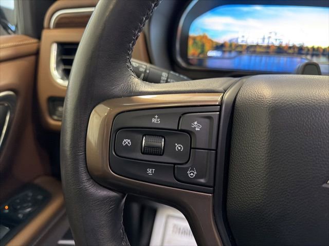 Used 2024 Chevrolet Suburban High Country w/ Advanced Technology Package image 36