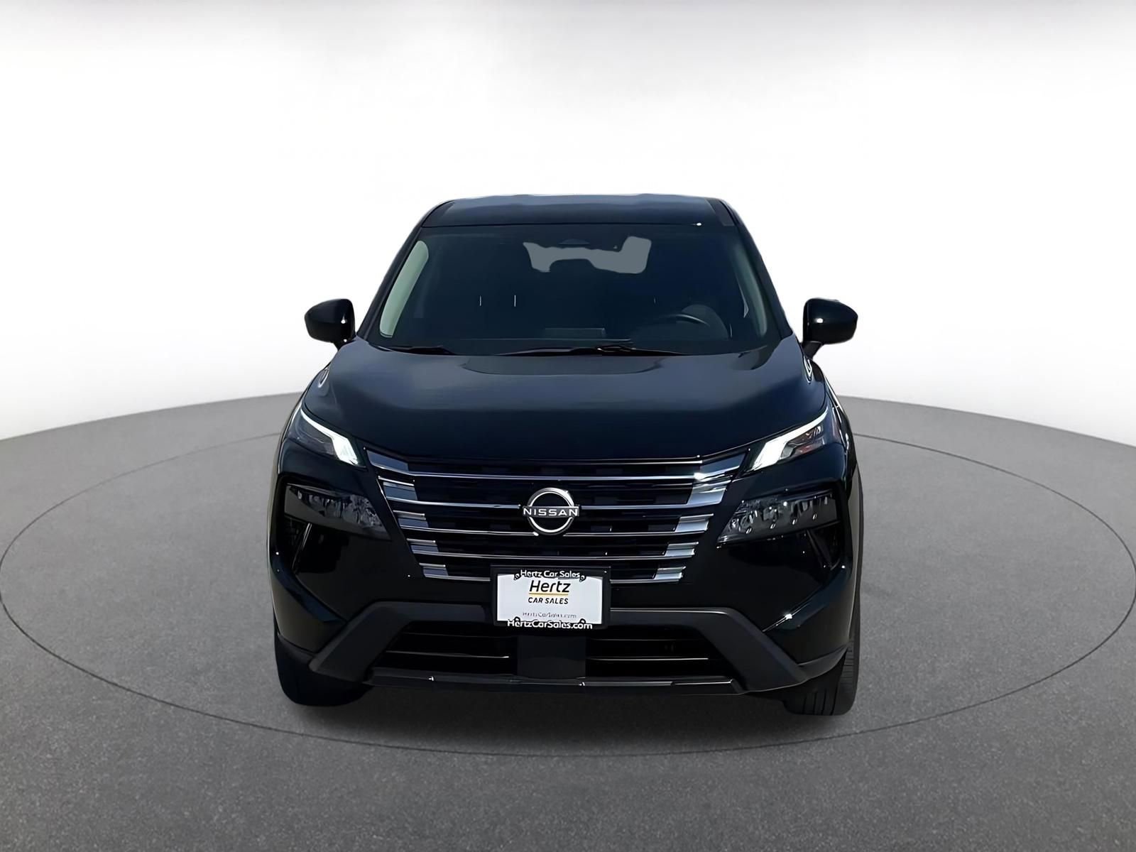 Used 2025 Nissan Rogue SV image 4