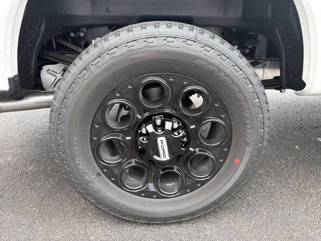 New 2026 Ford F250 Lariat w/ Black Appearance Package AWD/4WD image 17