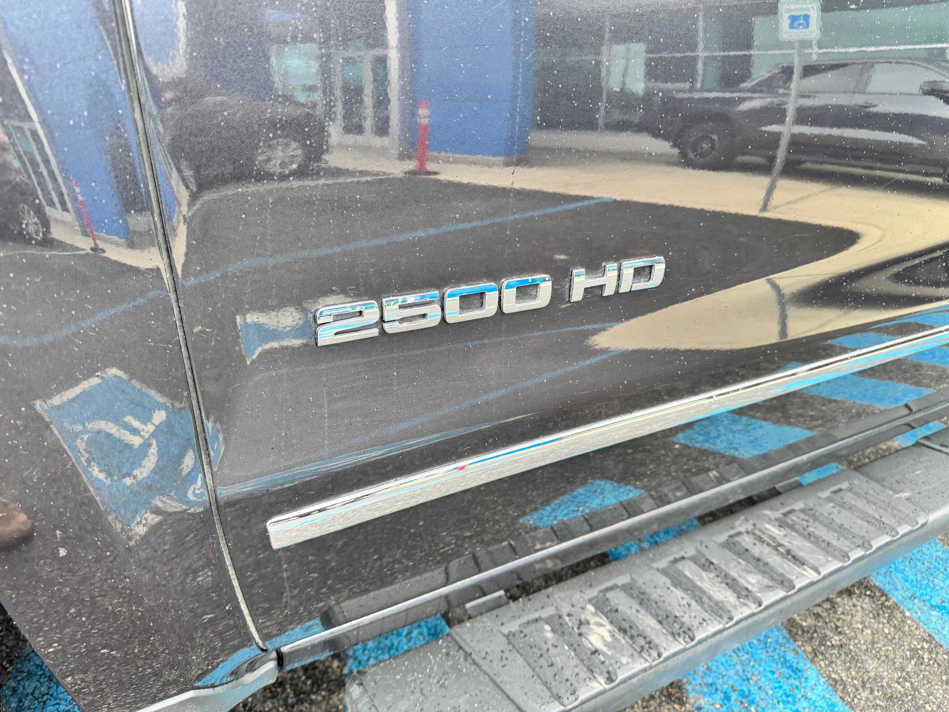 Used 2015 Chevrolet Silverado 2500 LTZ w/ LTZ Plus Package image 44