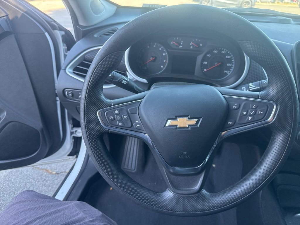 Used 2023 Chevrolet Malibu LS w/ Driver Confidence Package image 10