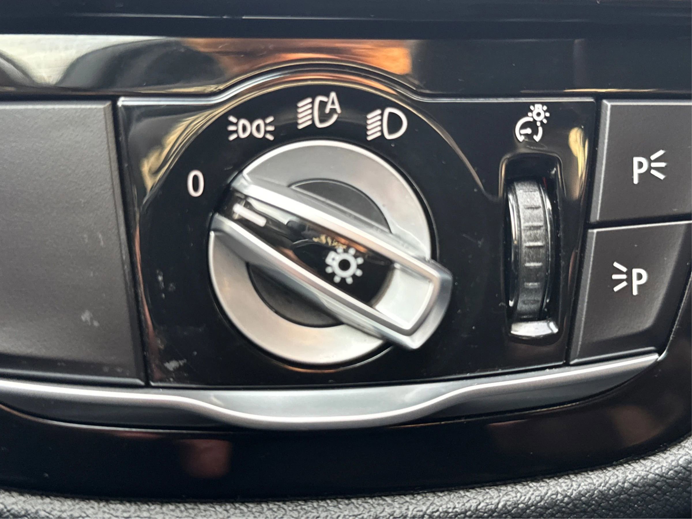 Used 2019 BMW 540i xDrive 540i xDrive Sedan 4D image 16