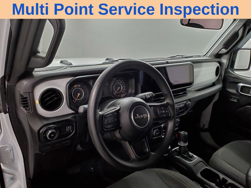 Used 2025 Jeep Wrangler Sport AWD/4WD image 12
