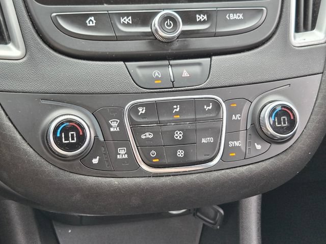 Used 2022 Chevrolet Malibu LT FWD image 28
