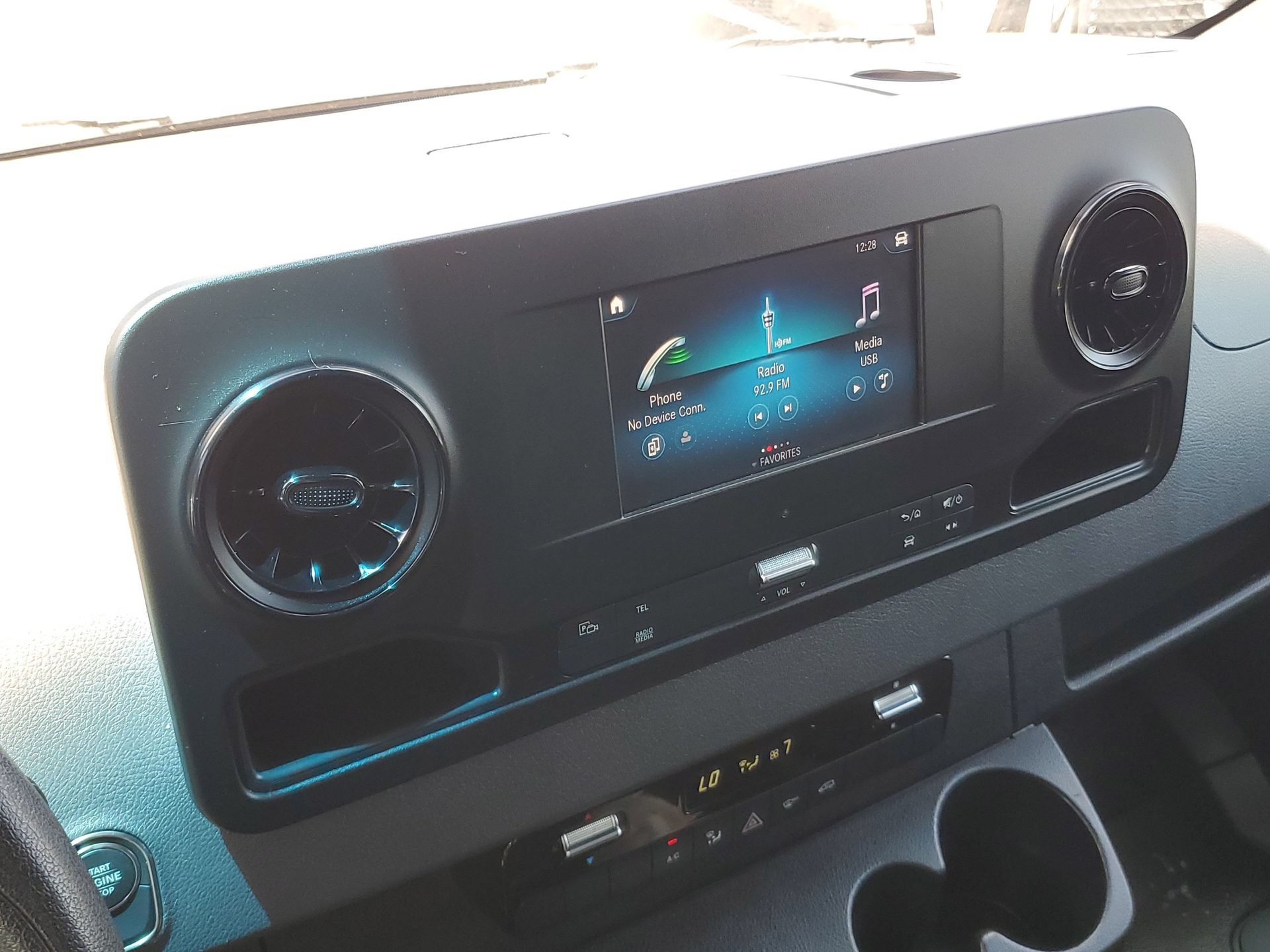 Used 2023 Mercedes-Benz Sprinter 2500 image 23