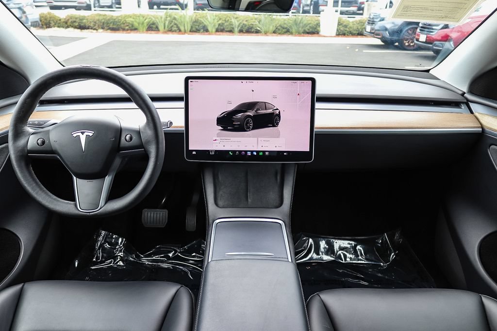Used 2023 Tesla Model Y AWD image 12