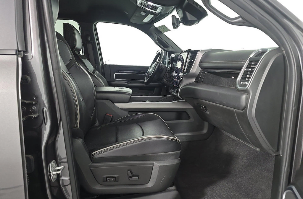 Used 2022 RAM 2500 Laramie AWD/4WD image 4