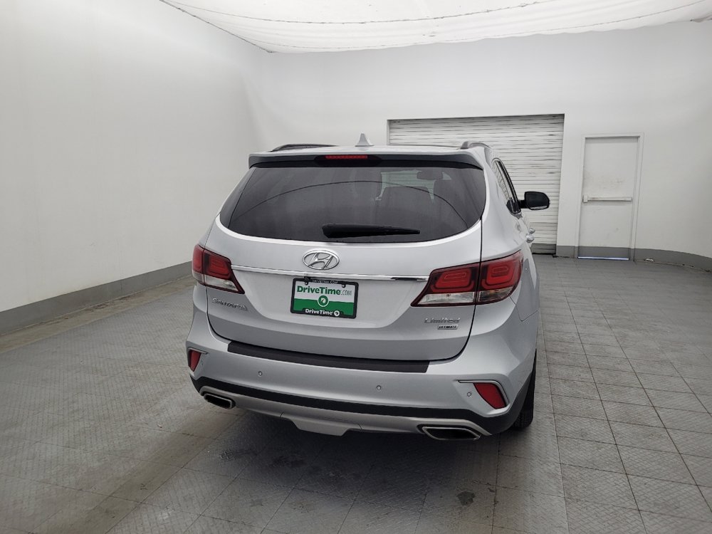 Used 2018 Hyundai Santa Fe Limited w/ Cargo Package FWD image 7